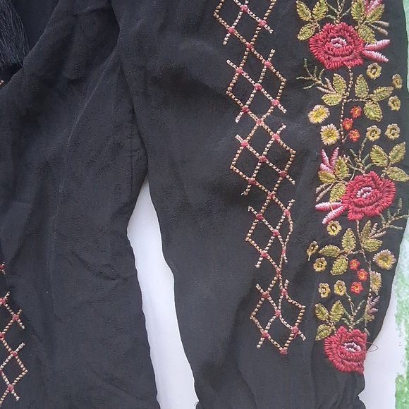 J.Jill Embroidered Floral Tassel Tunic Boho Top - Picture 4 of 5